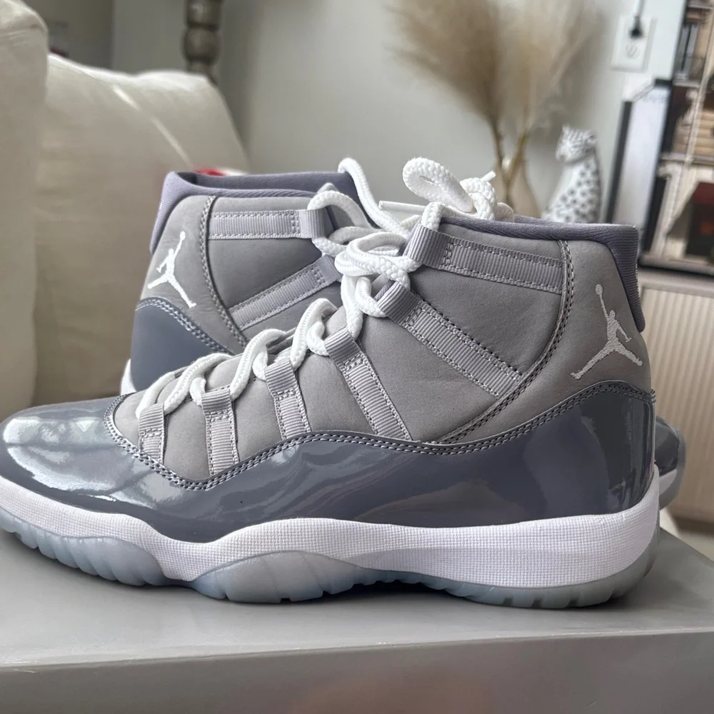 Air Jordan 11 Retro Cool Grey